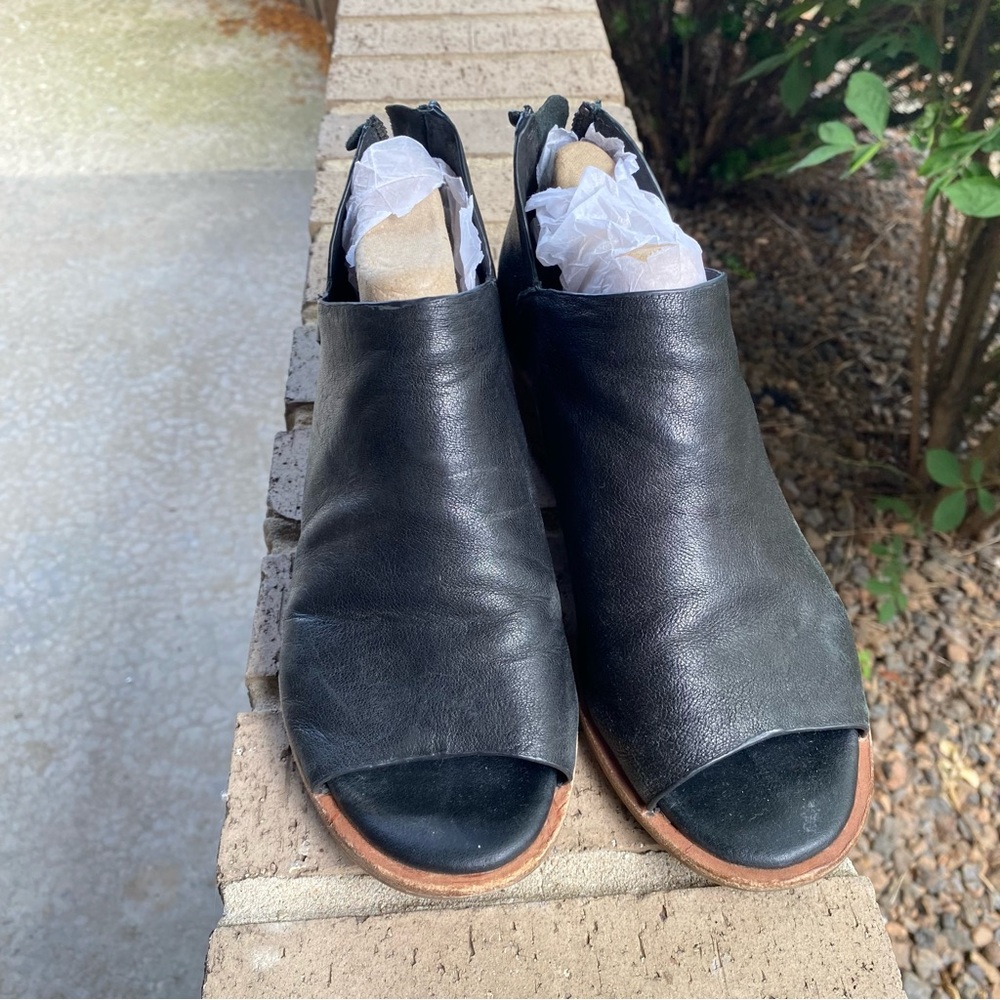 Sofft Carleigh Heeled Sandals - Picture 9 of 10